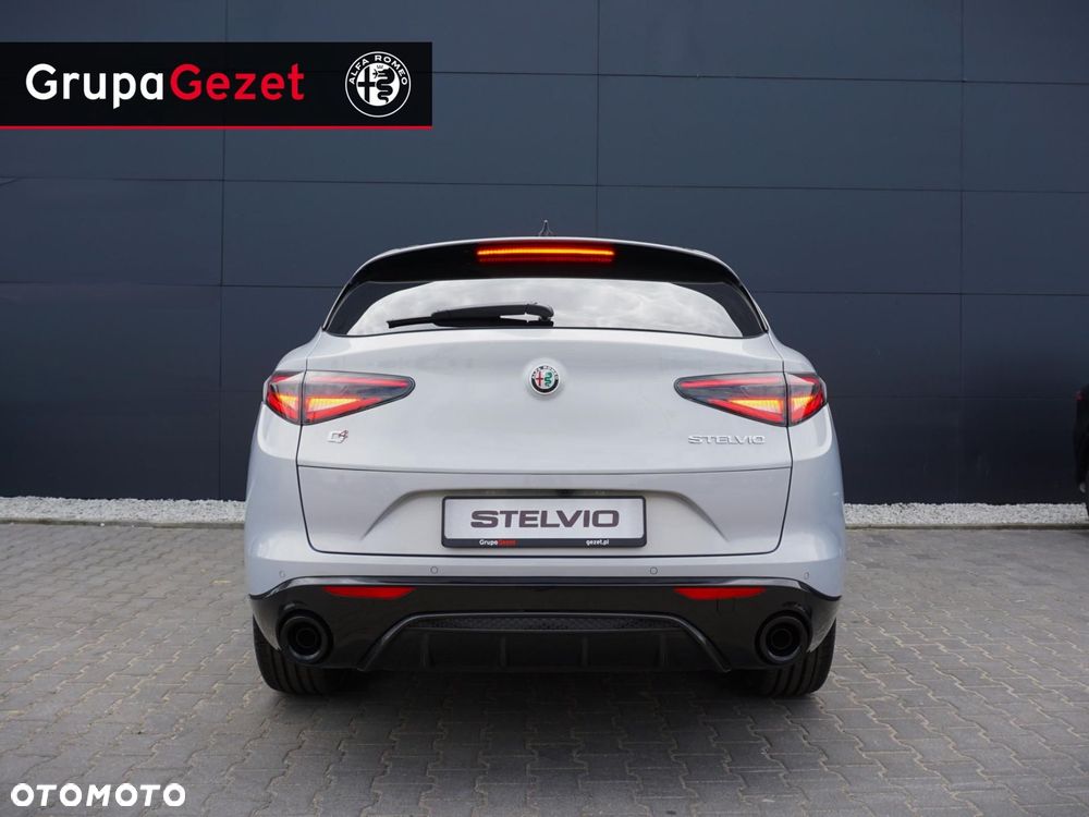 Alfa Romeo Stelvio 2.0 Turbo Veloce Q4 - 3