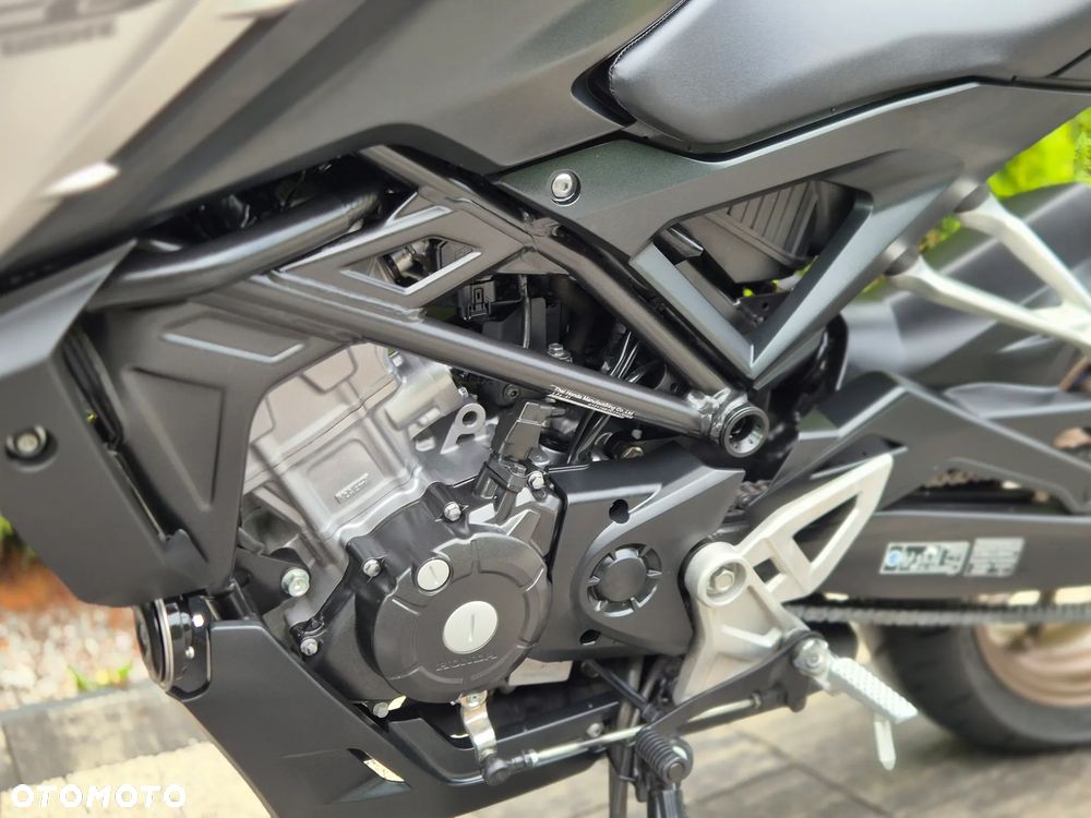 Honda CB - 21