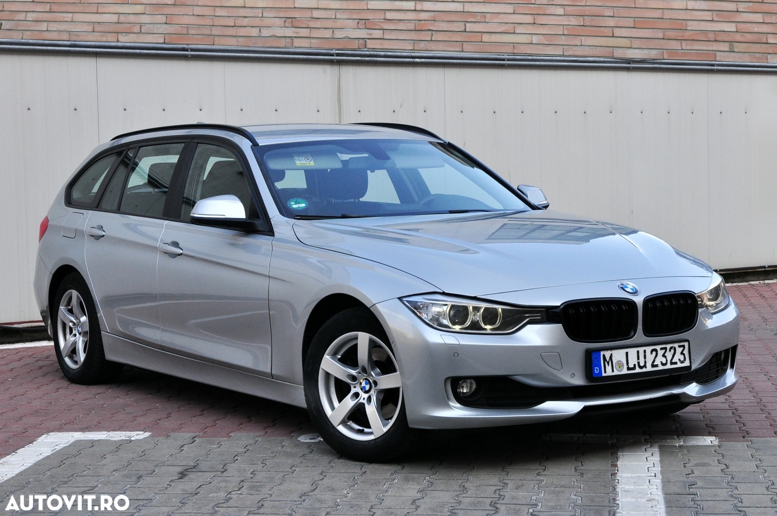 BMW Seria 3 318d Touring Aut. Blue Performance Sport Line - 7