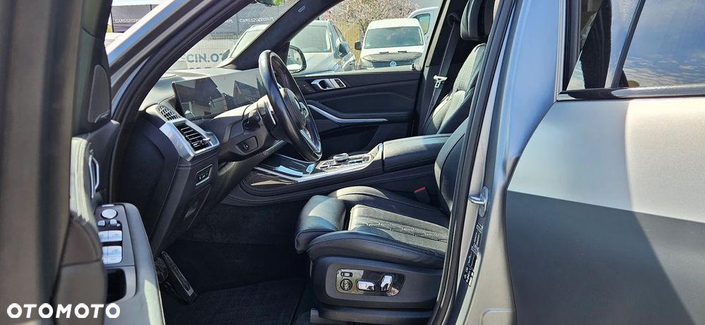 BMW X7 M60i xDrive mHEV sport - 24