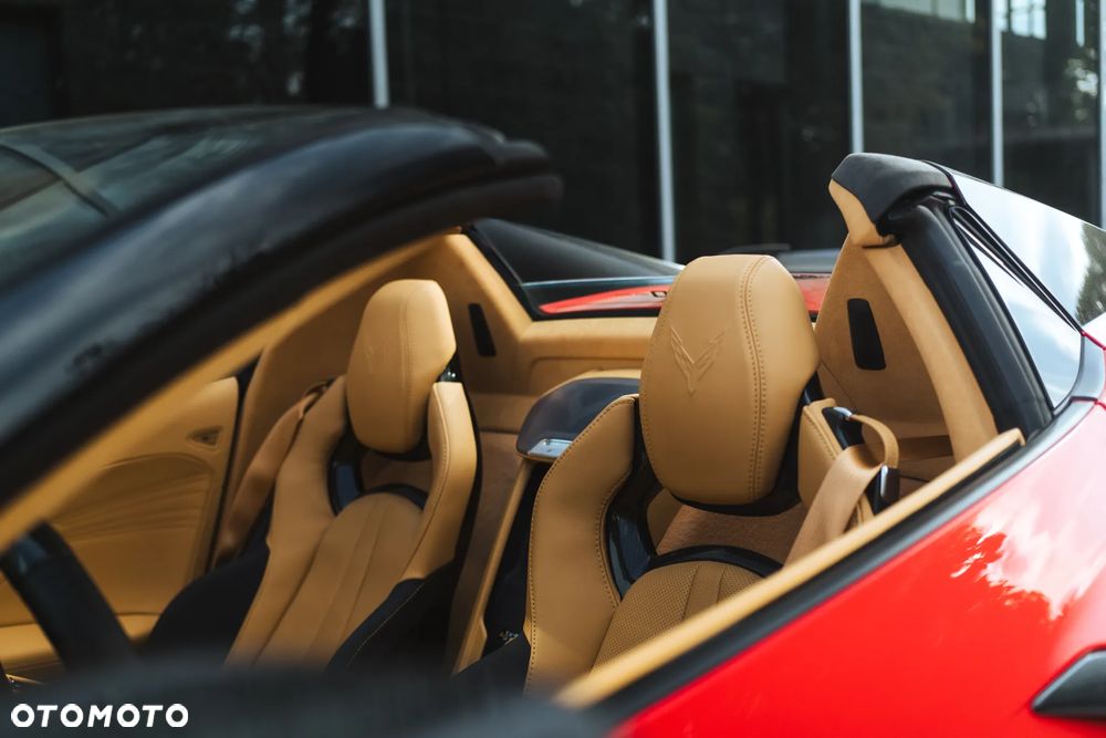 Chevrolet Corvette - 6