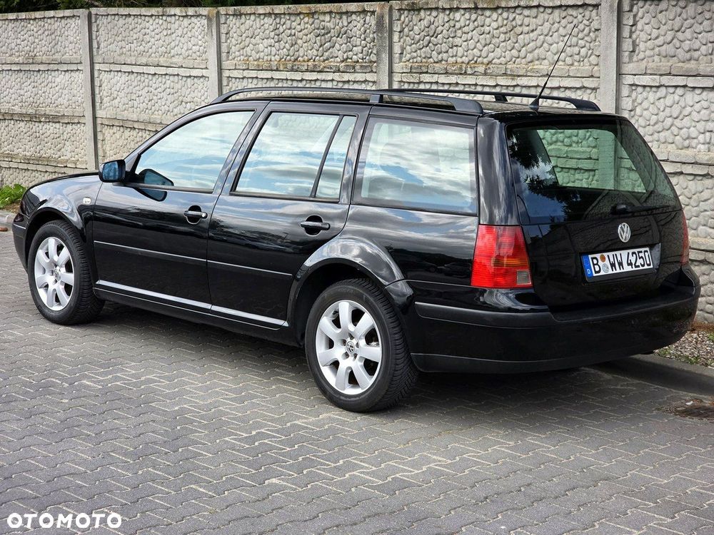 Volkswagen Golf - 6