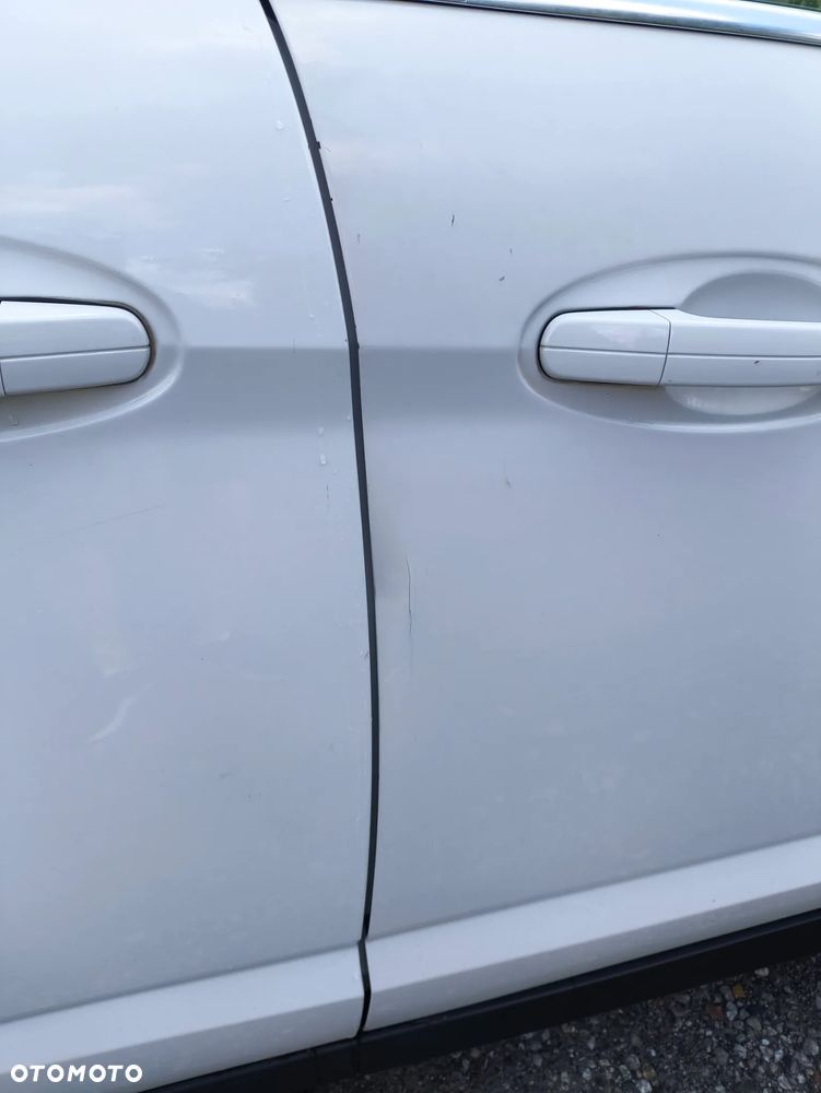 Ford Grand C-MAX - 21