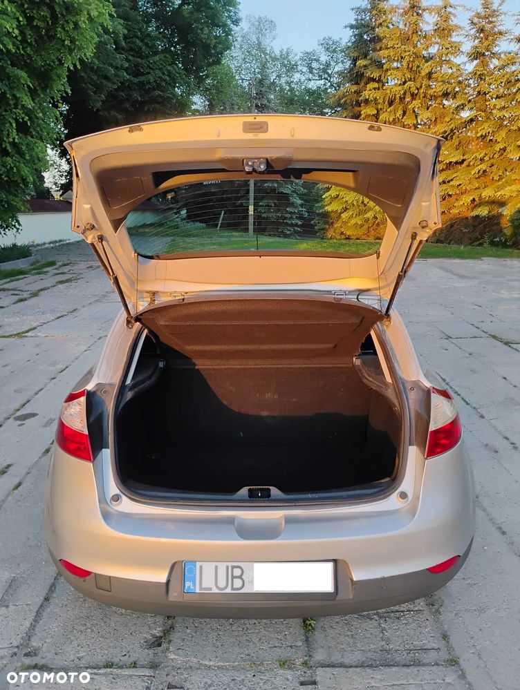 Renault Megane 1.6 16V Expression - 9