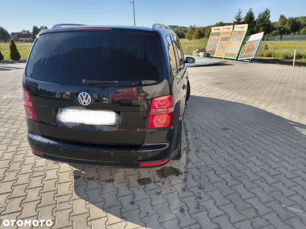Volkswagen Touran - 2