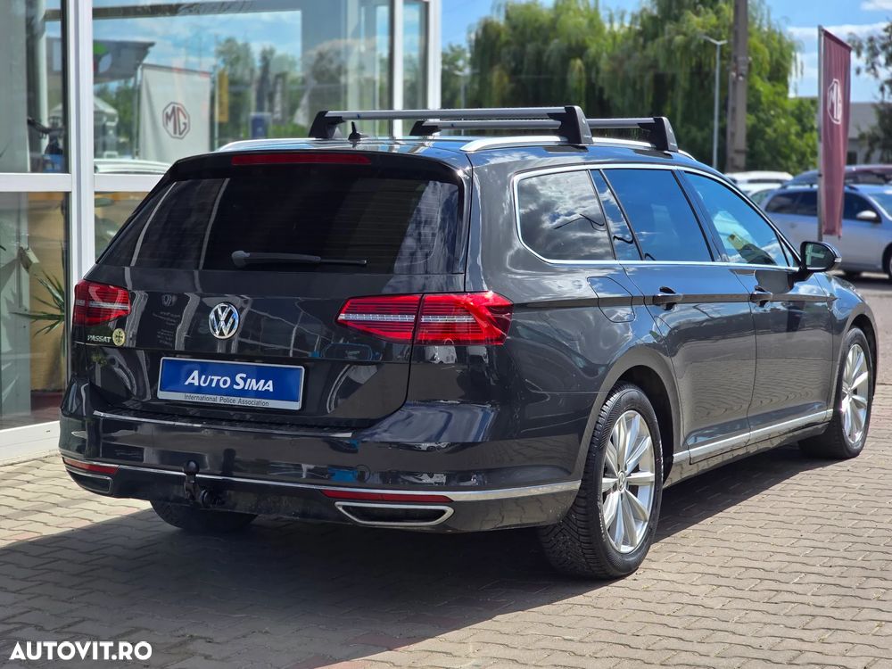 Volkswagen Passat 2.0 TDI SCR DSG Highline - 8