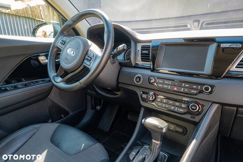 Kia Niro 1.6 GDI Hybrid L - 18