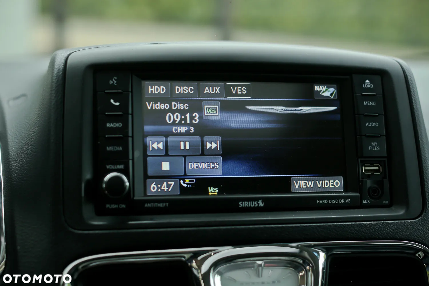 Chrysler Town & Country 3.6 Limited - 14
