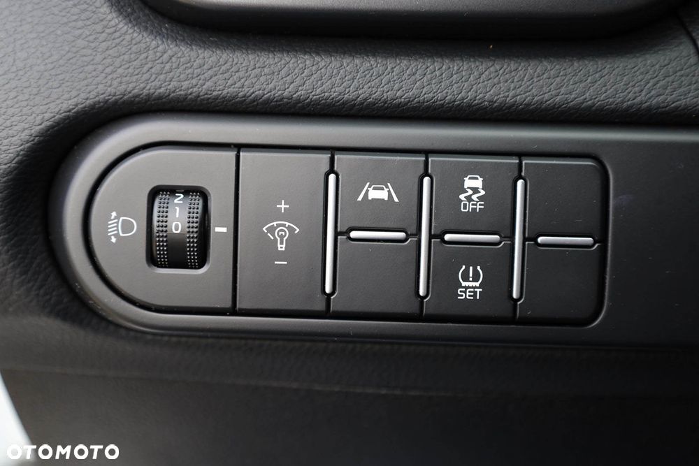 Kia Ceed 1.5 T-GDI M - 30