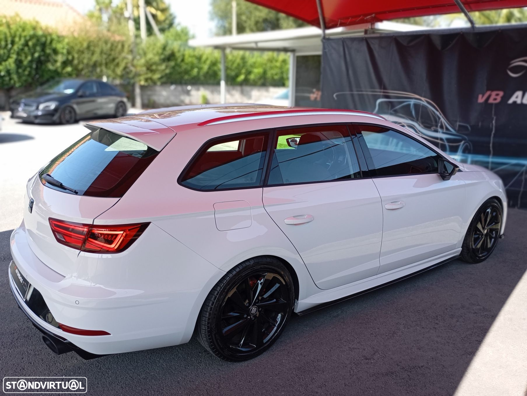 SEAT Leon ST 1.6 TDI FR S/S - 24