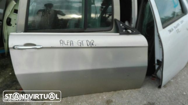 Porta Alfa Romeo GT direita - 1