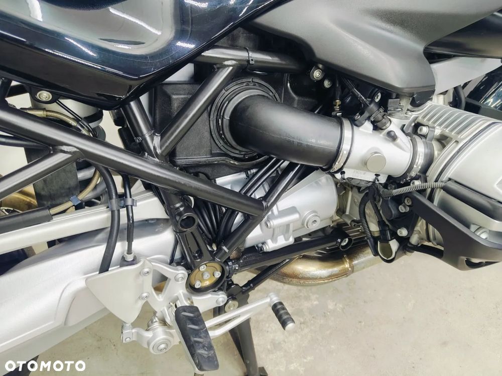 BMW R - 9