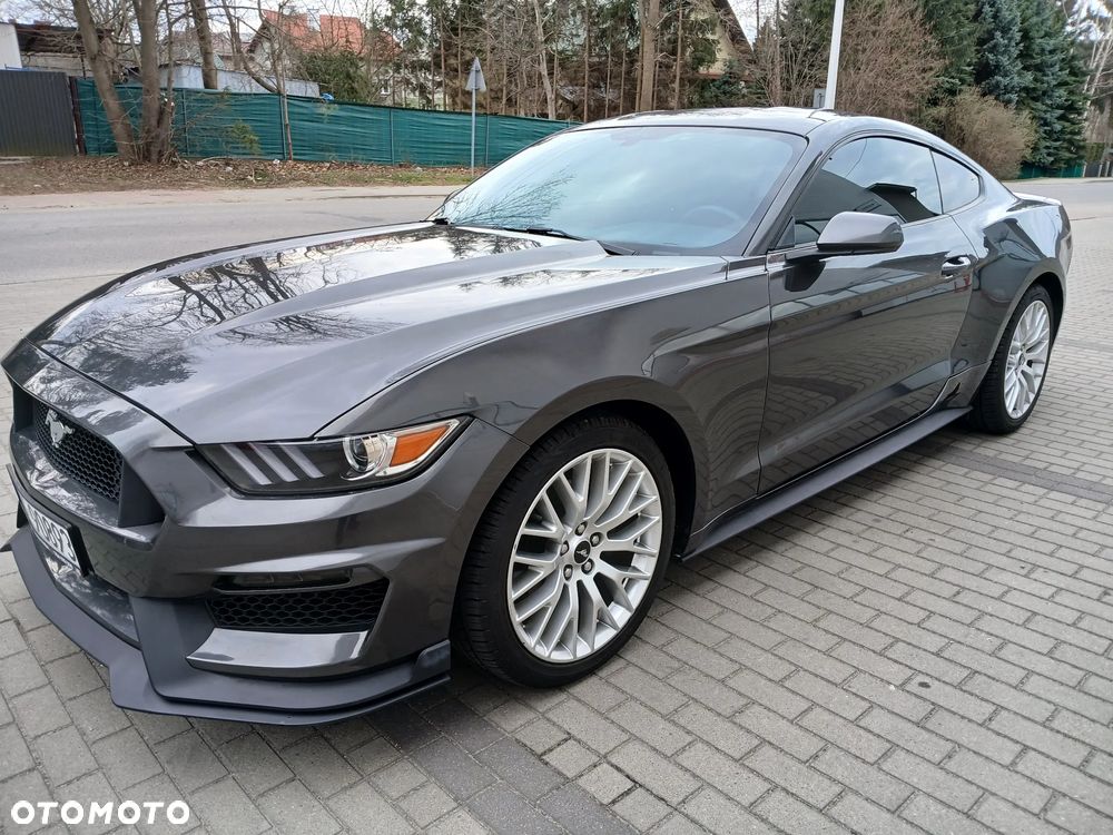 Ford Mustang - 1