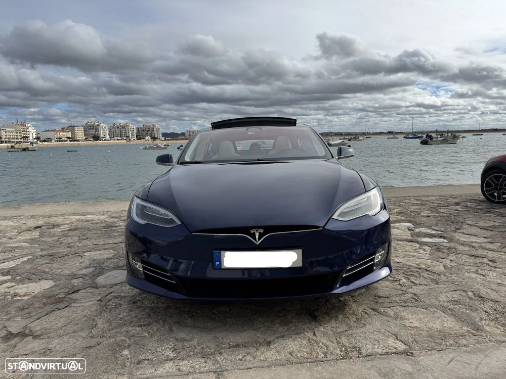 Tesla Model S 100D - 11