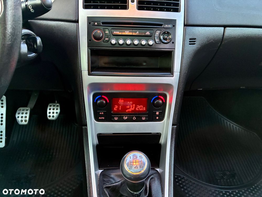 Peugeot 307 - 30