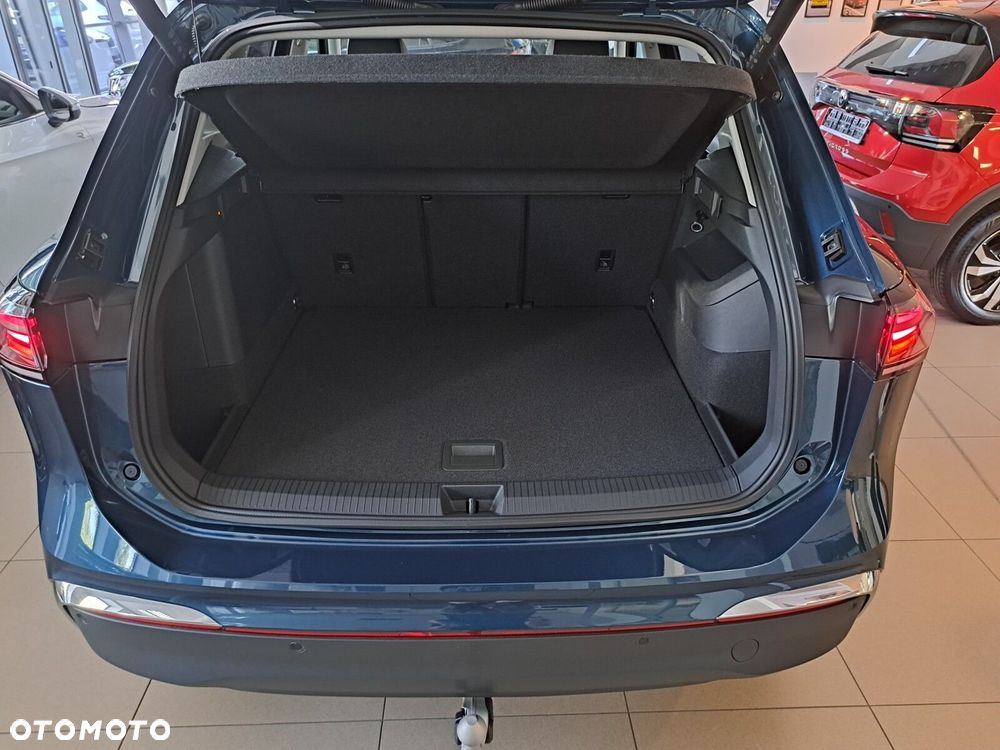 Volkswagen Tiguan - 8