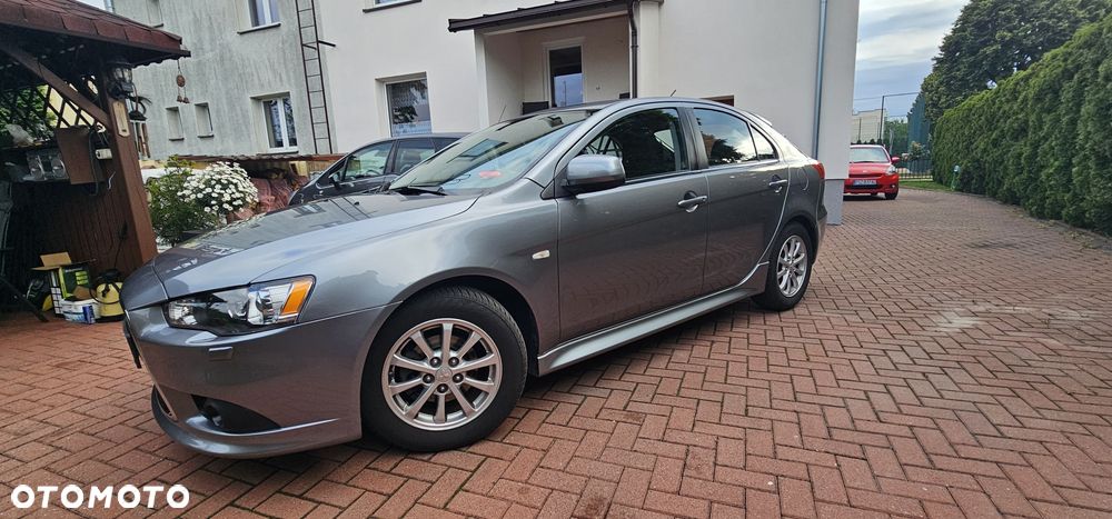 Mitsubishi Lancer - 2
