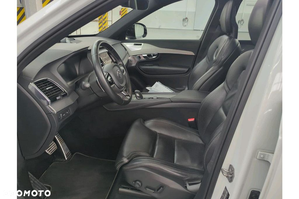 Volvo XC 90 - 5