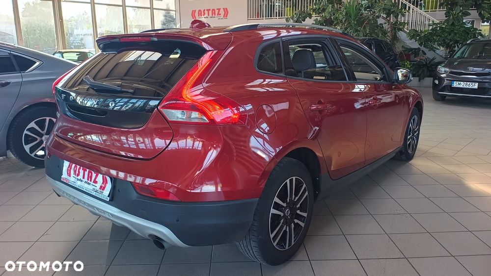 Volvo V40 Cross Country D3 Drive-E SCR Dynamic Edition - 4