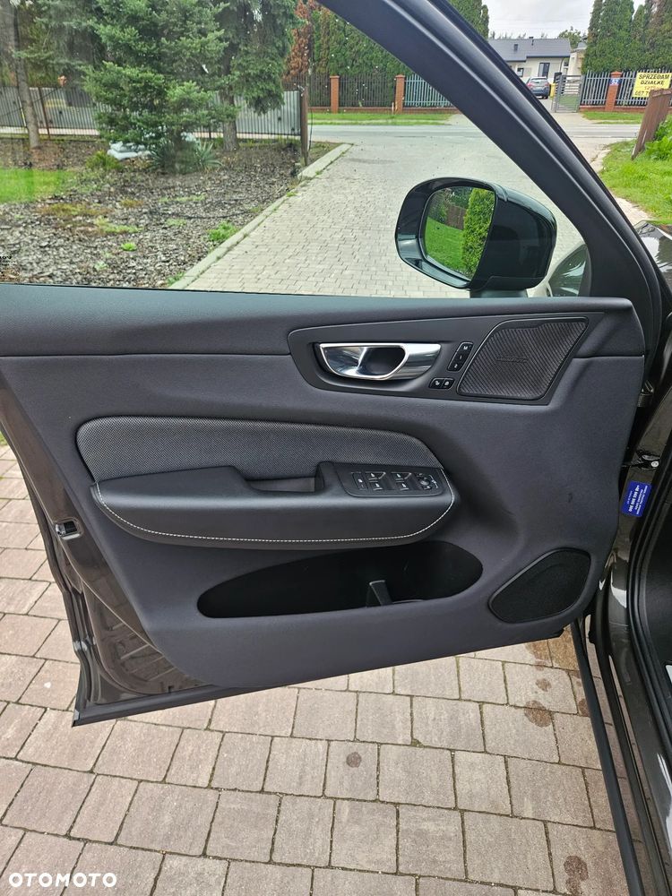 Volvo XC 60 B4 B R-Design - 7