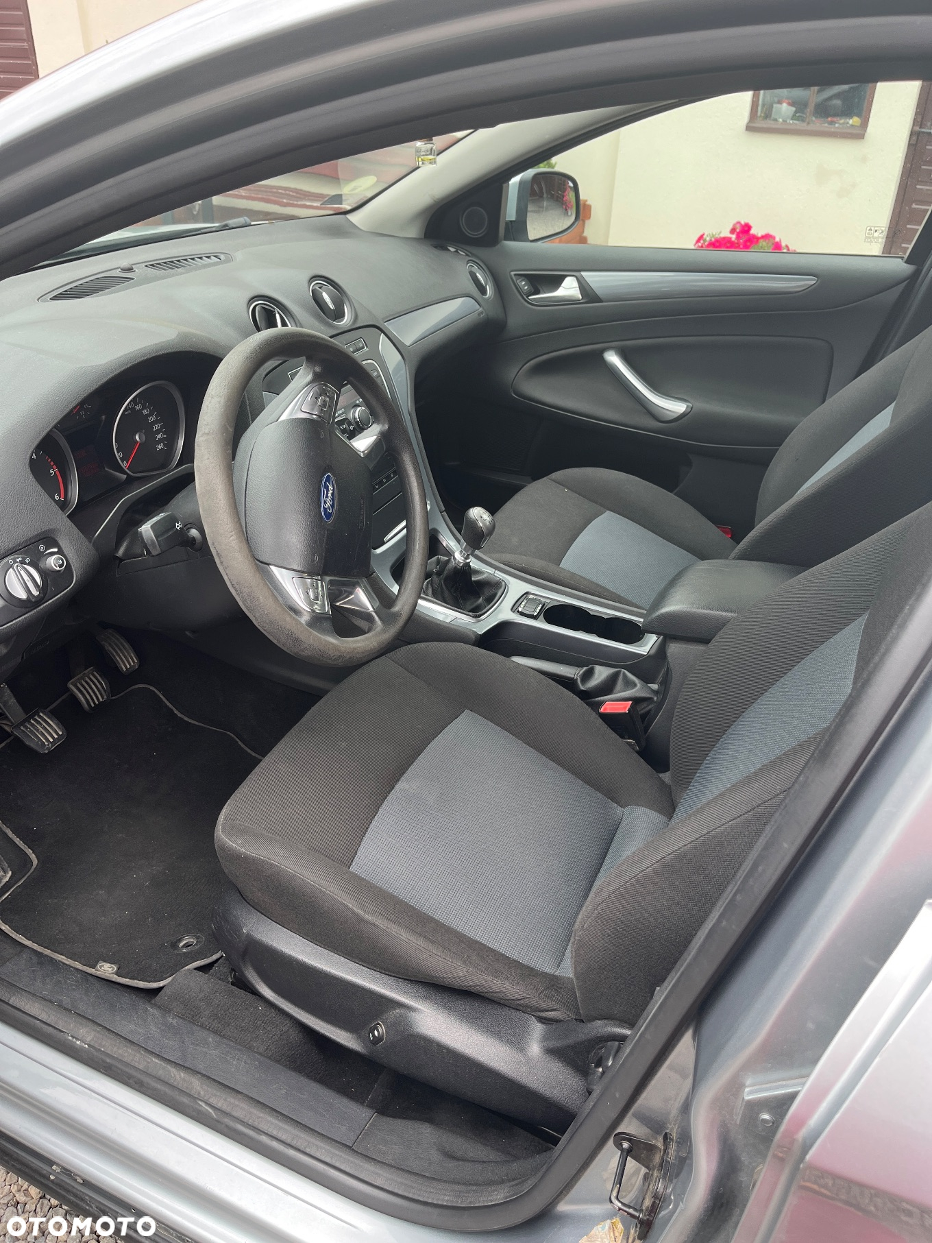 Ford Mondeo 2.0 TDCi Ambiente - 6