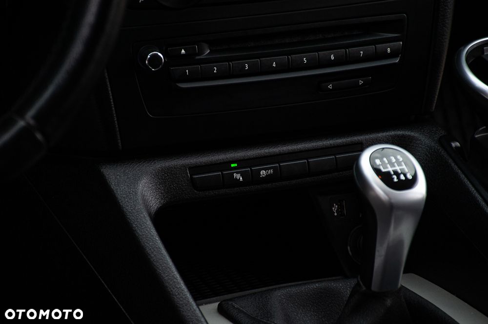 BMW X1 sDrive18i - 23