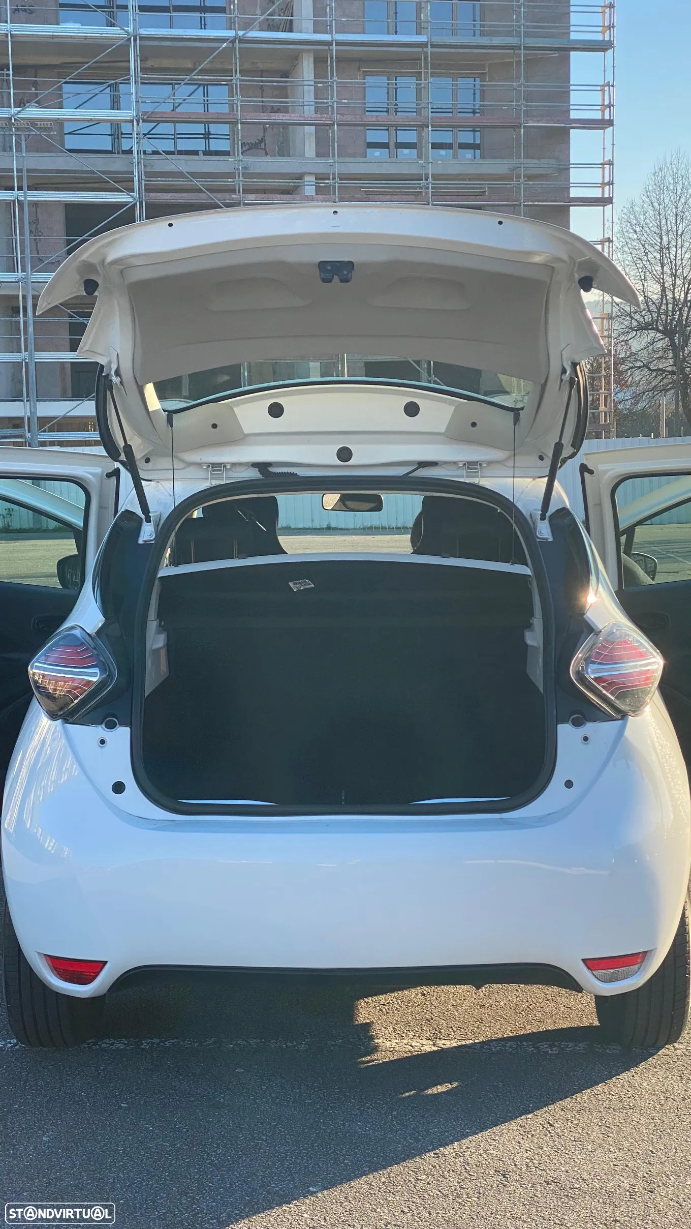 Renault Zoe (c/ Bateria) Limited 50 - 8