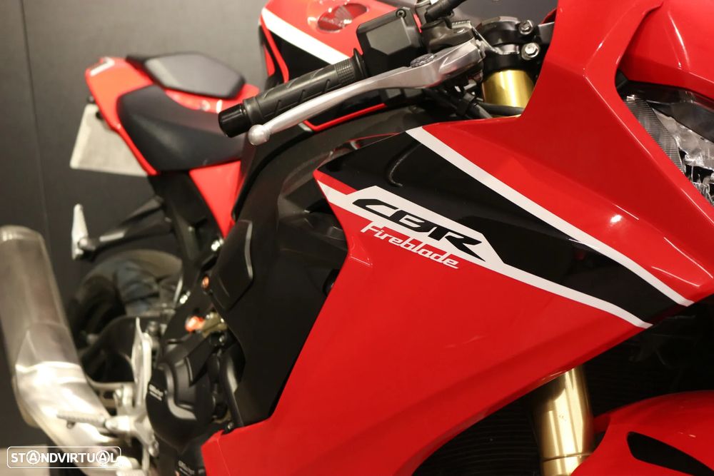 Honda CBR 1000 Fireblade 25th aniversario - 2