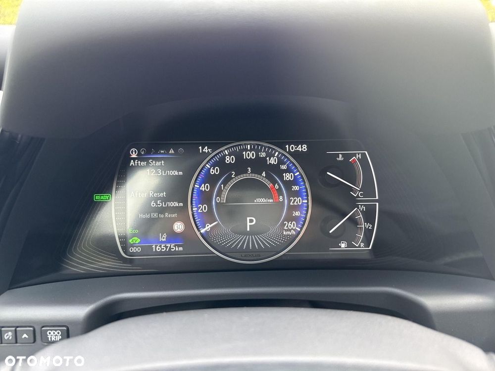 Lexus ES 300h Business Edition - 17