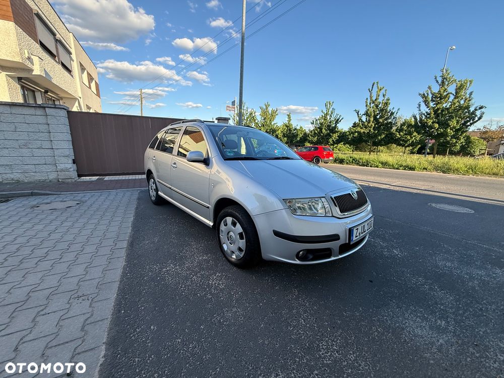 Skoda Fabia 1.4 16V Automatik Style Edition - 24