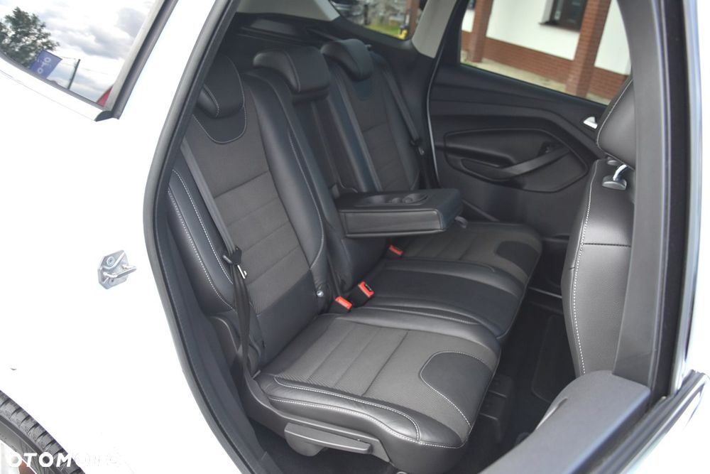 Ford Kuga 2.0 TDCi 4x4 Individual - 25