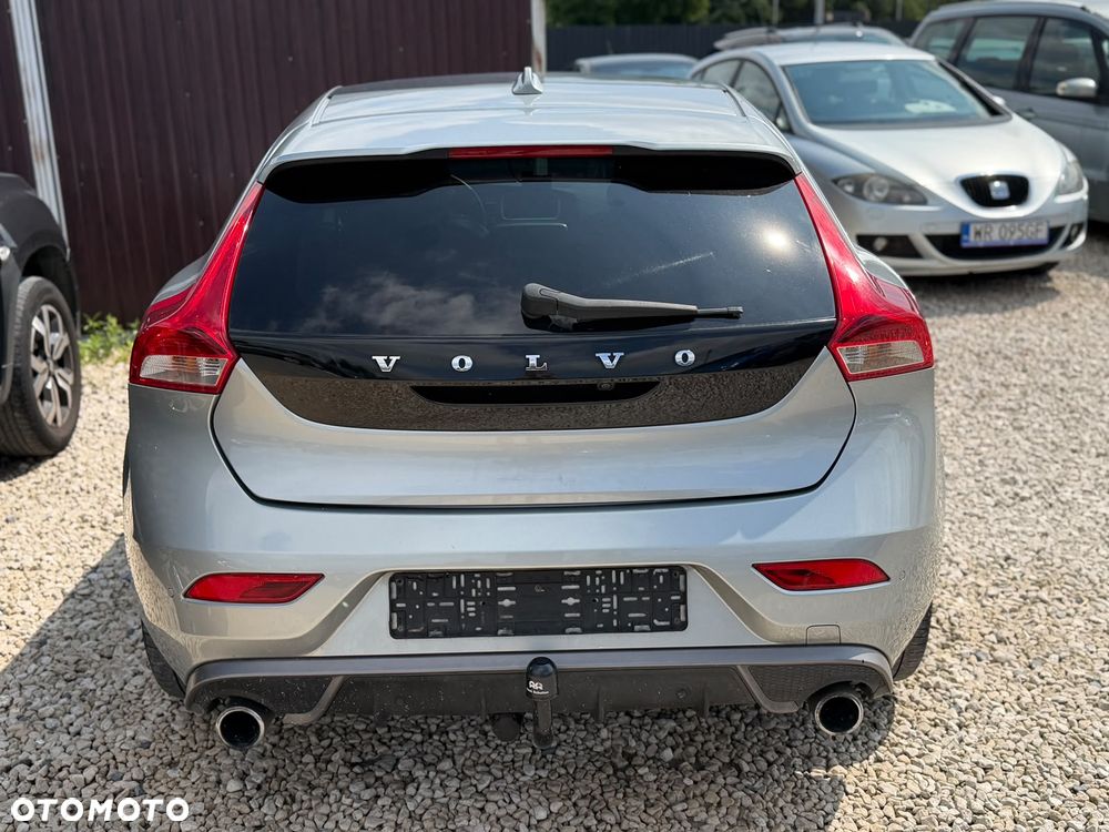 Volvo V40 D4 Drive-E R-Design Summum - 3