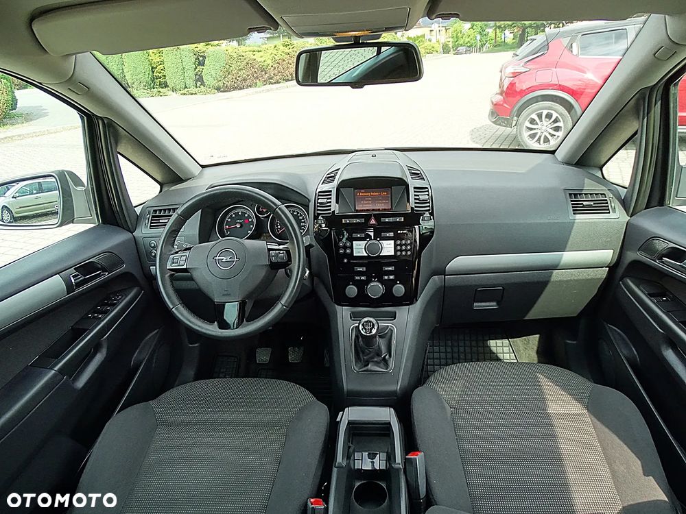 Opel Zafira 1.8 Innovation - 17