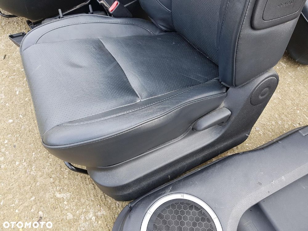 SUZUKI GRAND VITARA II 05-14r FOTELE SKÓRZANE BOCZKI 5D - 7