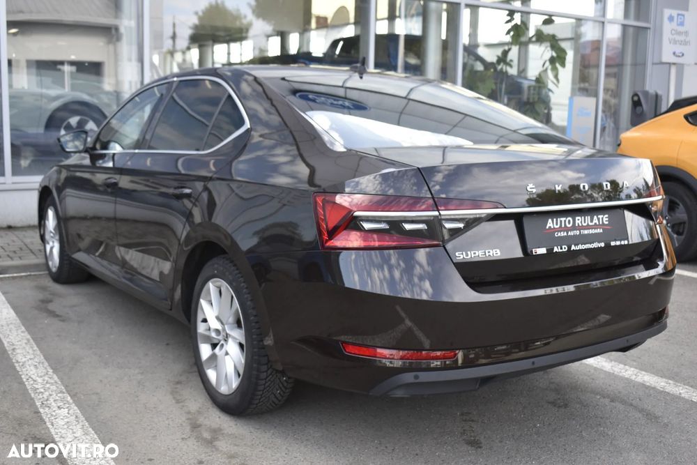 Skoda Superb 2.0 TDI DSG Ambition - 5