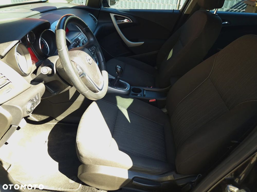 Opel Astra 1.4 Turbo Design Edition - 8