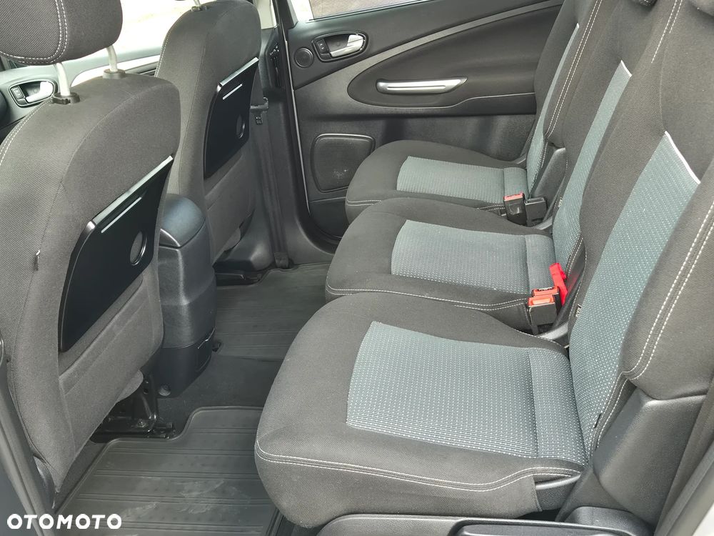 Ford Galaxy 1.6 T Trend - 16