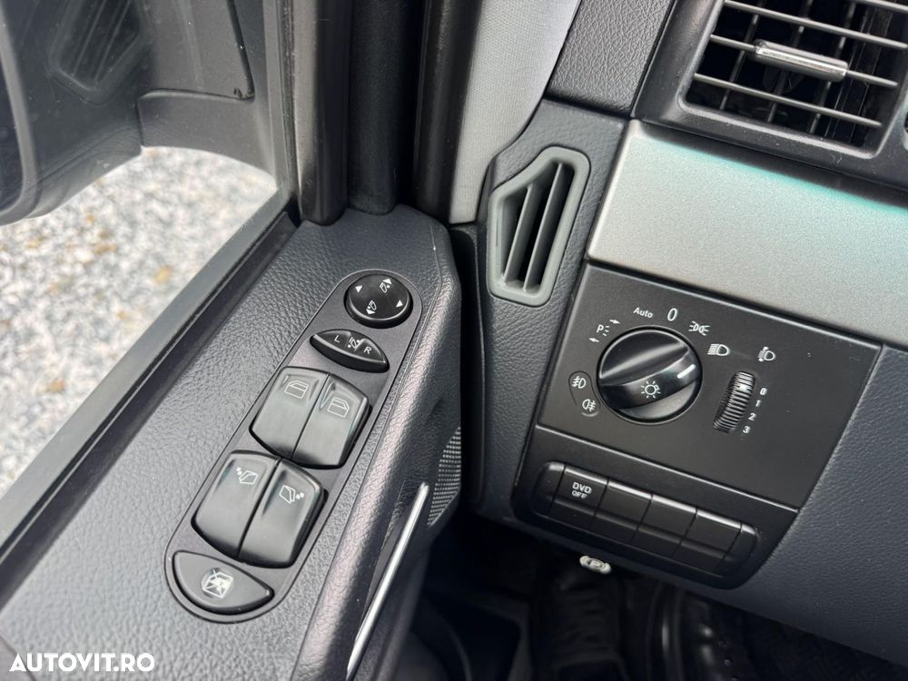 Mercedes-Benz Viano - 16