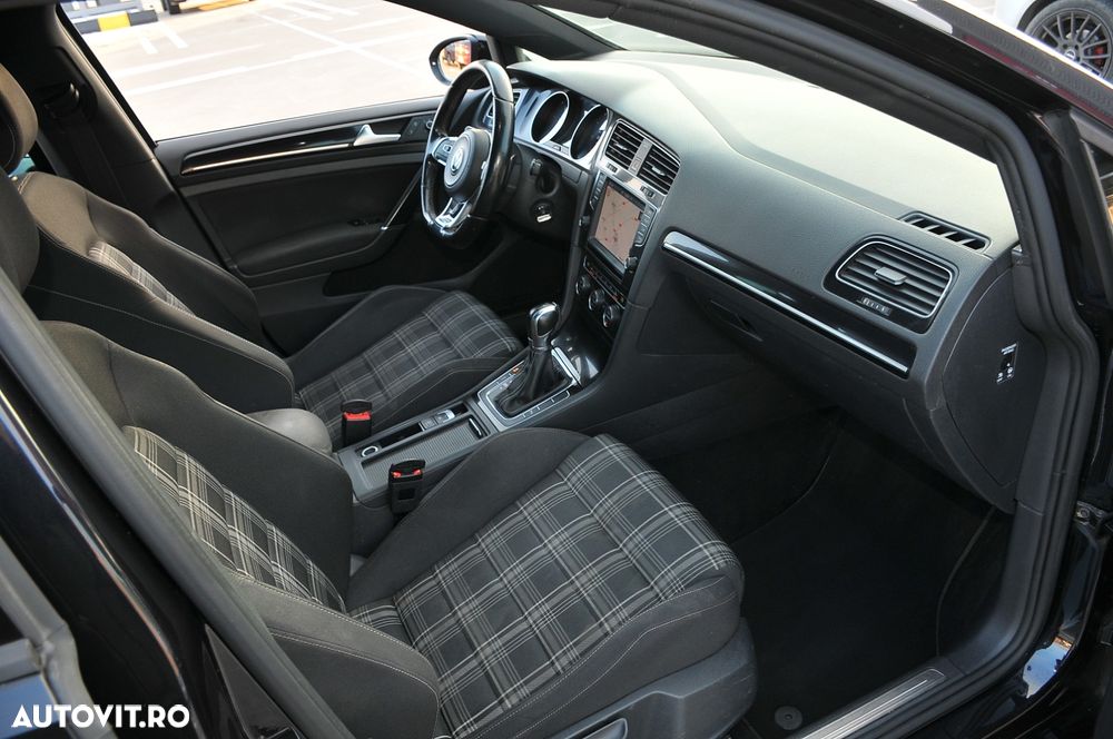 Volkswagen Golf GTD (BlueMotion Technology) DSG - 14