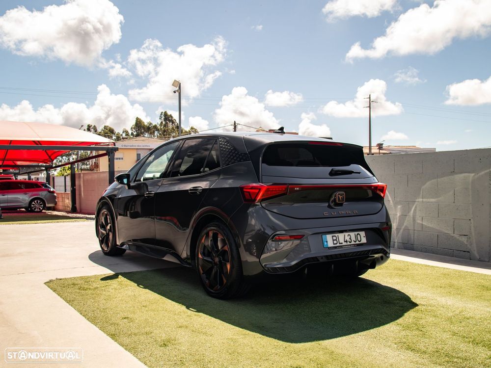 CUPRA Born 58 kWh e-Boost Plus — fotografia 11