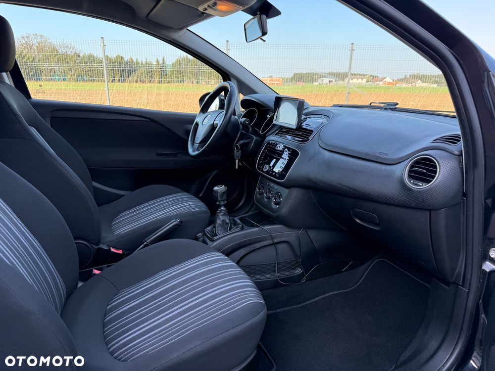 Fiat Punto Evo 1.4 8V Dynamic Euro5 - 12