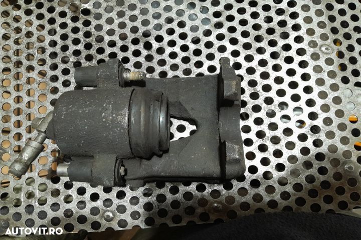 Etrier fata dreapta Volkswagen VW Passat B6 [2005 - 2010] Sedan 4-usi - 3