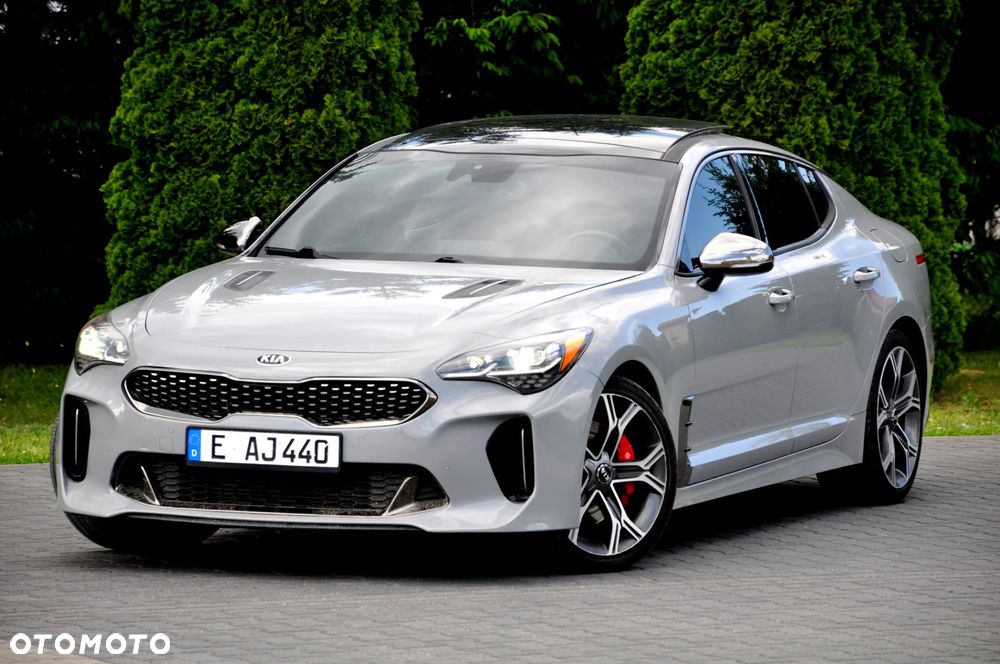 Kia Stinger - 4