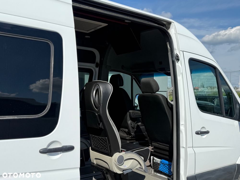 Mercedes-Benz Sprinter - 11