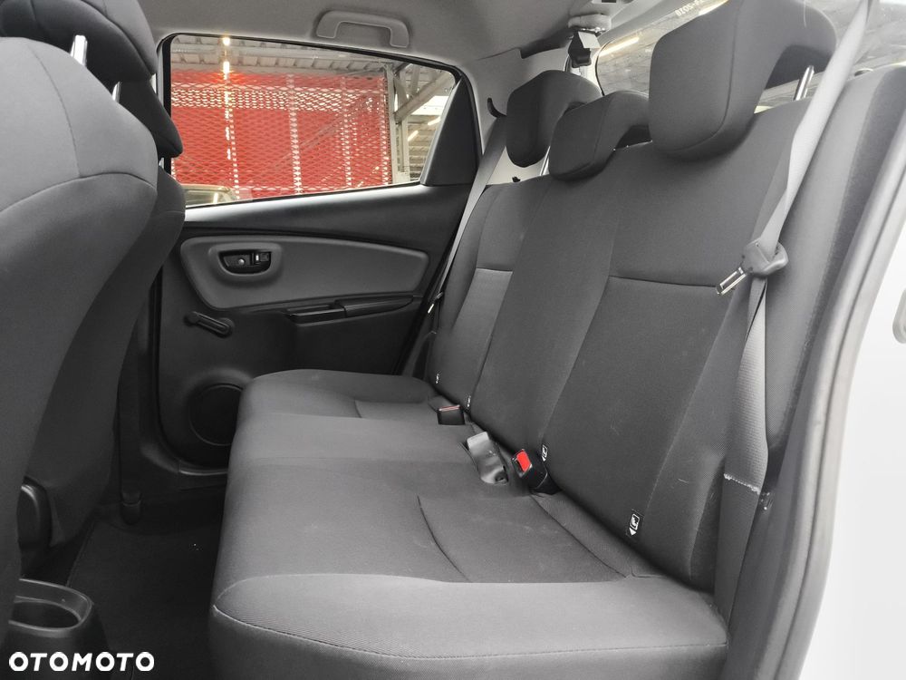 Toyota Yaris - 14