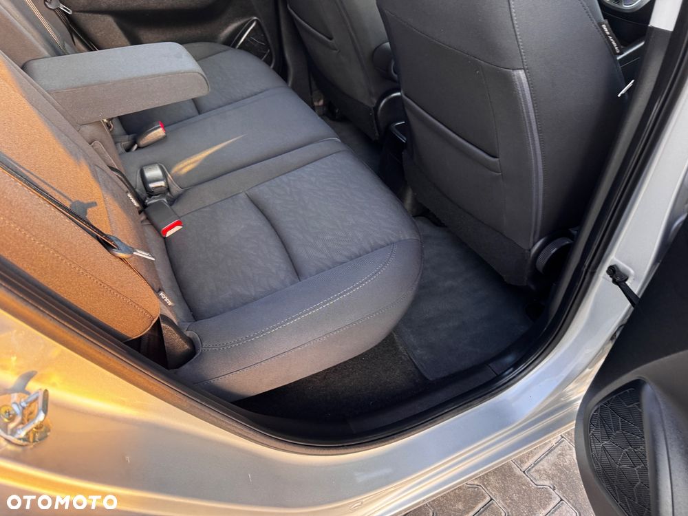 Hyundai ix20 1.6 CRDi blue YES Gold - 25