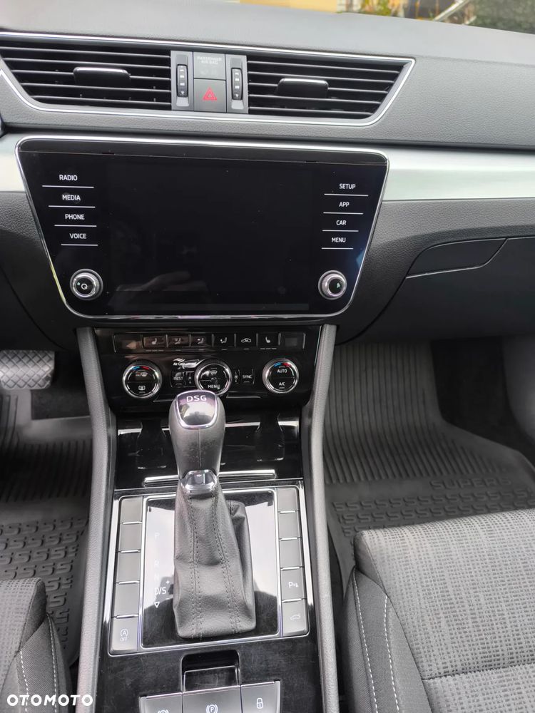 Skoda Superb 1.5 TSI ACT Ambition DSG - 18