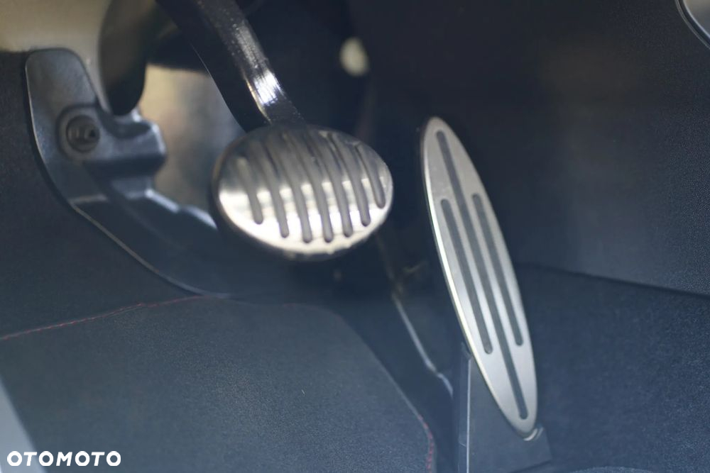 MINI John Cooper Works ALL4 sport - 21