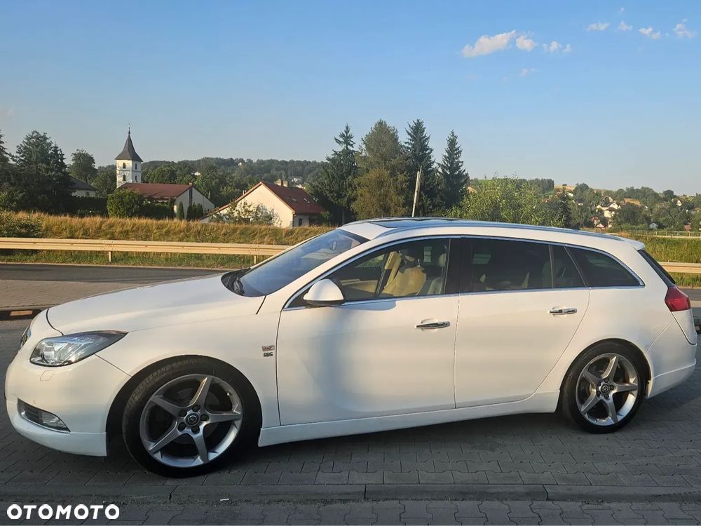 Opel Insignia - 1
