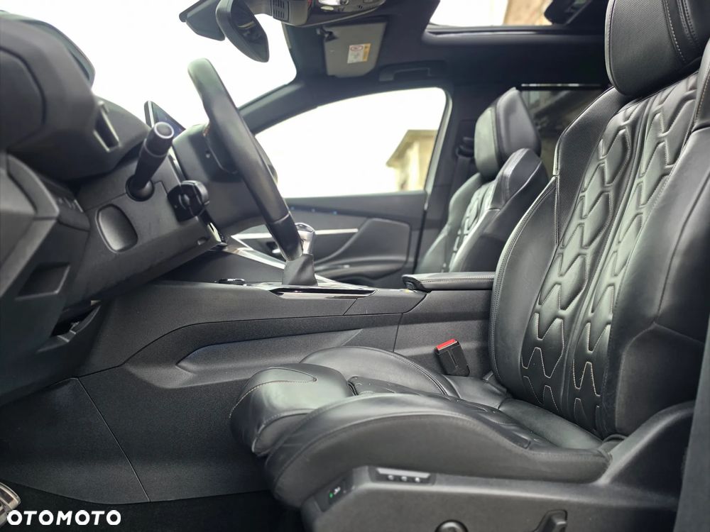 Peugeot 5008 - 24